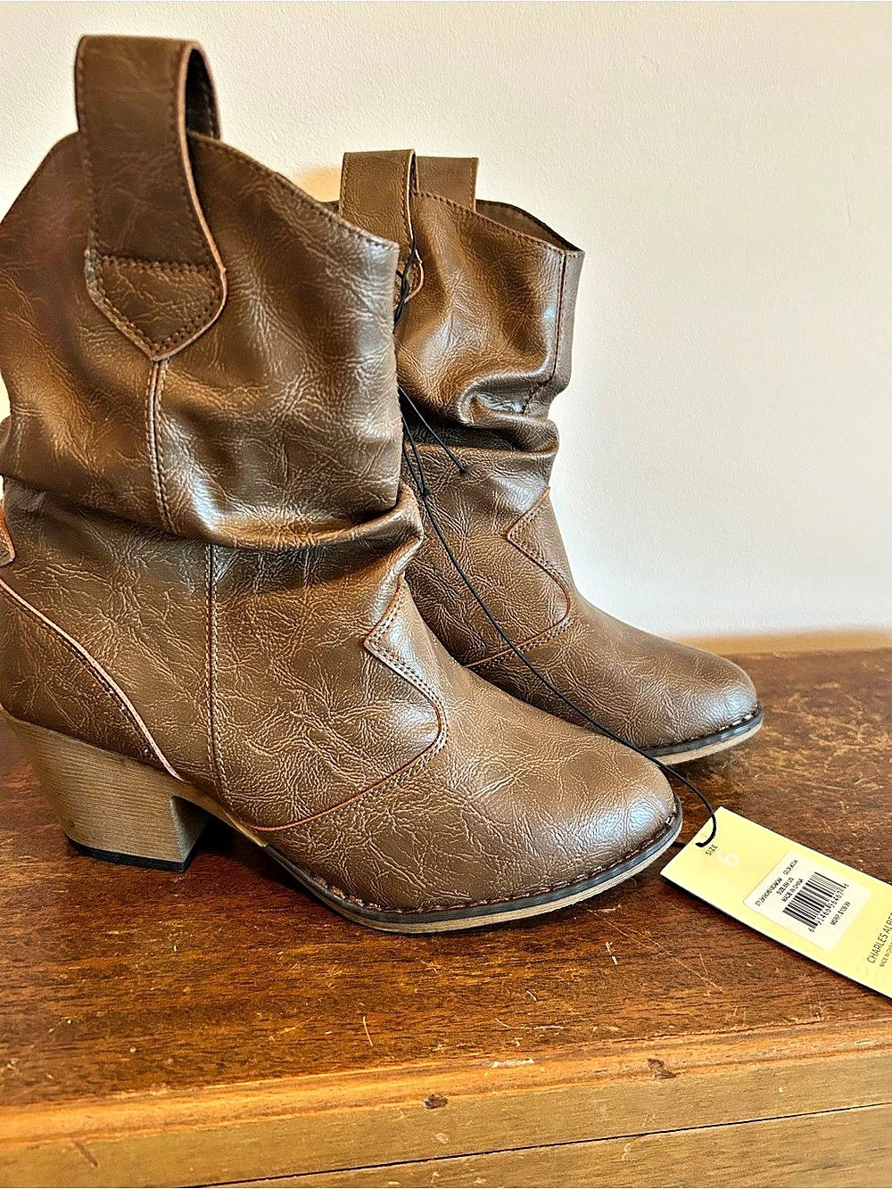 Charles Albert Women’s Western Cowboy Distressed Mocha Boots Sz 6 NWT $109.99